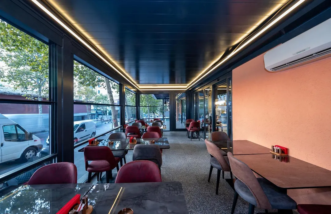 Vess Hotel-1